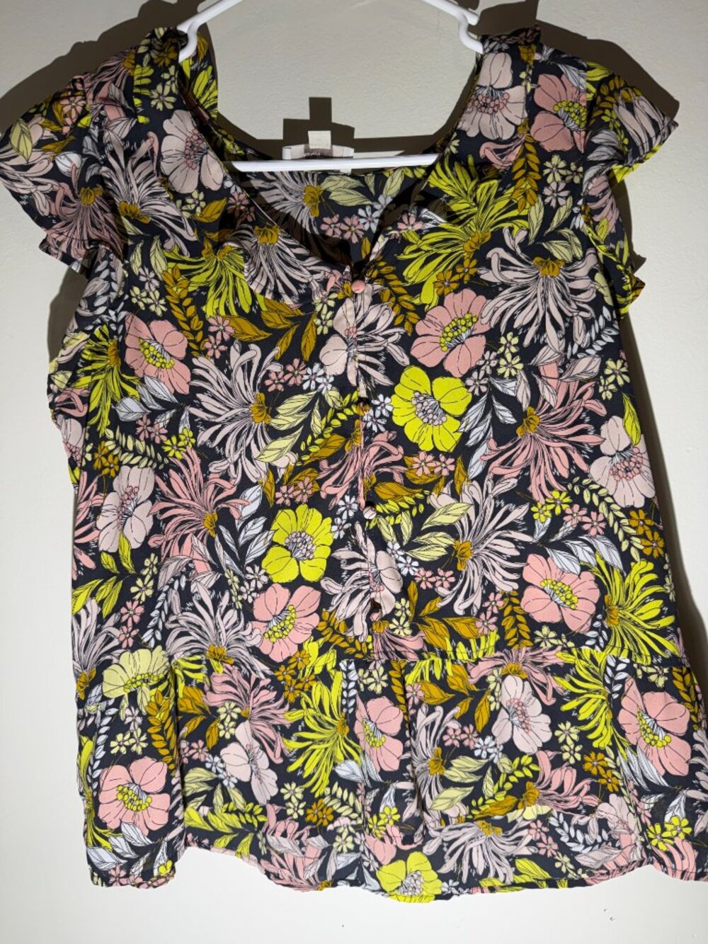 LOFT Floral Flutter Sleeve Button-Front Peplum Blouse | M